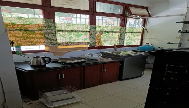 Cần bán căn hộ tập thể Bưu Điện, Ba Đình , Hà Nội, DT 60m2 - Tầng 1- 2n1vs - giá 4,7 tỷ